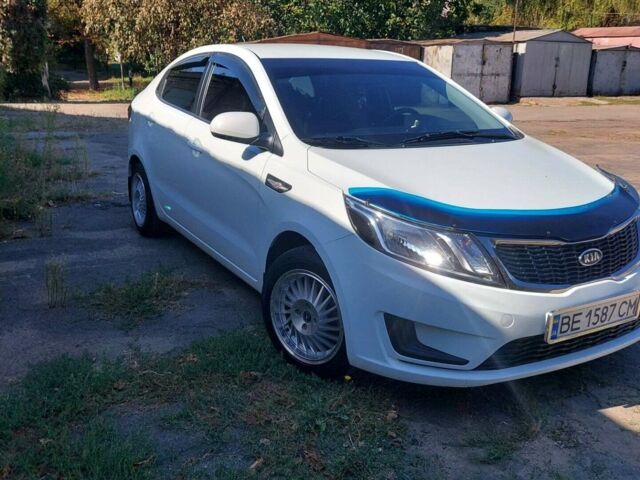 Белый Киа Рио, объемом двигателя 1.4 л и пробегом 69 тыс. км за 8999 $, фото 4 на Automoto.ua