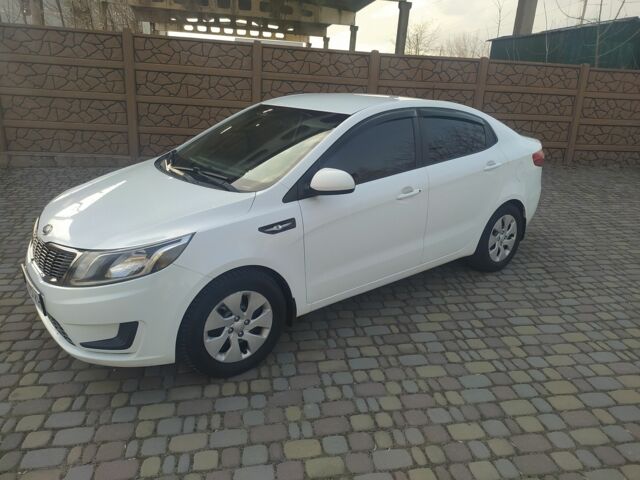 Білий Кіа Ріо, об'ємом двигуна 1.4 л та пробігом 158 тис. км за 6500 $, фото 18 на Automoto.ua