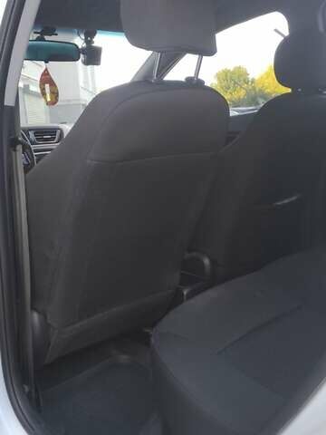 Белый Киа Рио, объемом двигателя 1.4 л и пробегом 168 тыс. км за 6800 $, фото 10 на Automoto.ua