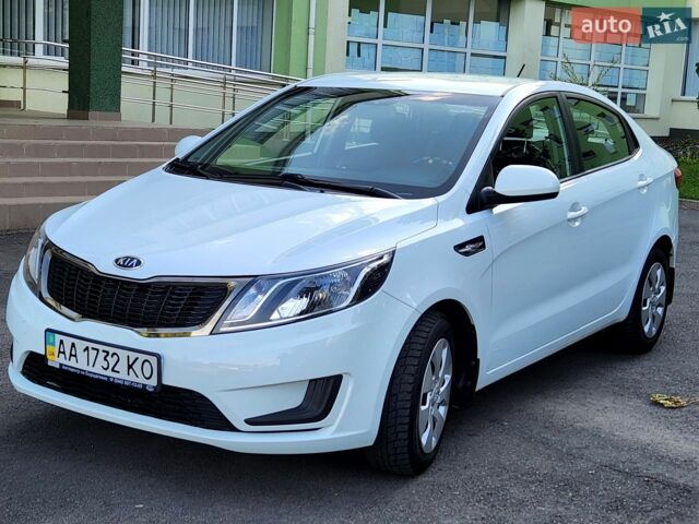 Белый Киа Рио, объемом двигателя 1.4 л и пробегом 143 тыс. км за 9350 $, фото 5 на Automoto.ua