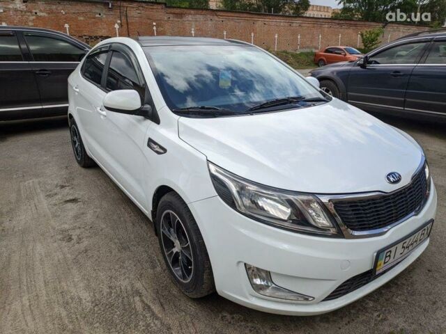 Белый Киа Рио, объемом двигателя 1.4 л и пробегом 55 тыс. км за 10200 $, фото 1 на Automoto.ua