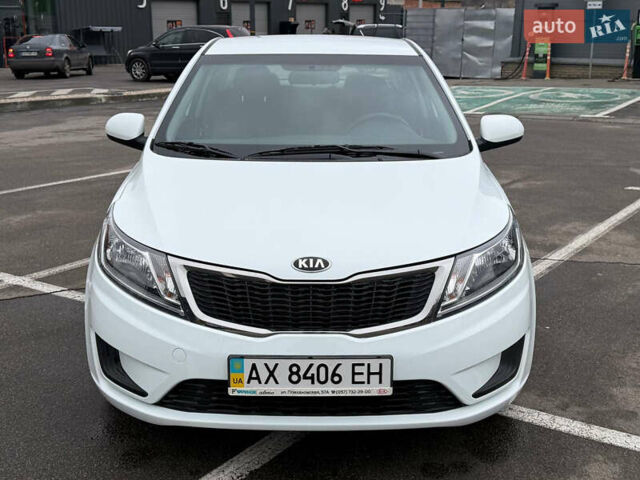 Белый Киа Рио, объемом двигателя 1.4 л и пробегом 23 тыс. км за 9900 $, фото 1 на Automoto.ua