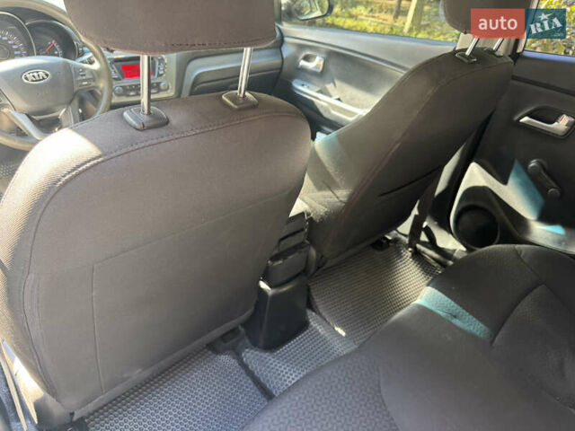 Белый Киа Рио, объемом двигателя 1.4 л и пробегом 84 тыс. км за 9200 $, фото 15 на Automoto.ua