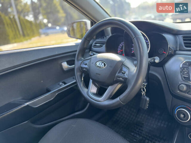 Білий Кіа Ріо, об'ємом двигуна 1.4 л та пробігом 185 тис. км за 6999 $, фото 19 на Automoto.ua