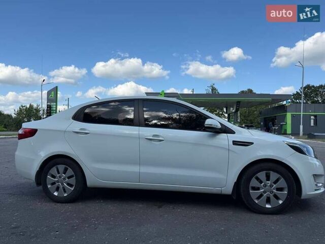 Білий Кіа Ріо, об'ємом двигуна 1.59 л та пробігом 106 тис. км за 8400 $, фото 20 на Automoto.ua
