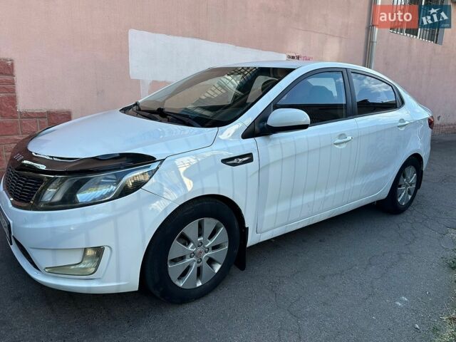 Білий Кіа Ріо, об'ємом двигуна 1.4 л та пробігом 214 тис. км за 6600 $, фото 7 на Automoto.ua