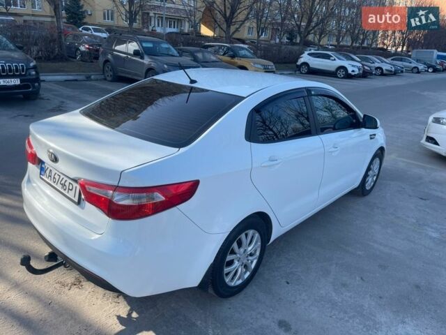 Белый Киа Рио, объемом двигателя 1.4 л и пробегом 216 тыс. км за 7400 $, фото 12 на Automoto.ua