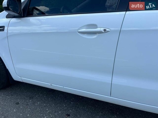 Білий Кіа Ріо, об'ємом двигуна 1.4 л та пробігом 132 тис. км за 6600 $, фото 13 на Automoto.ua