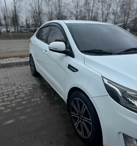 Білий Кіа Ріо, об'ємом двигуна 1.59 л та пробігом 238 тис. км за 6900 $, фото 9 на Automoto.ua