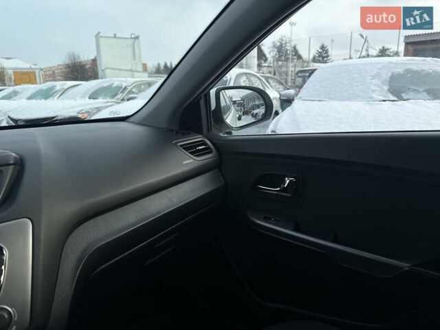 Белый Киа Рио, объемом двигателя 1.6 л и пробегом 148 тыс. км за 7800 $, фото 29 на Automoto.ua