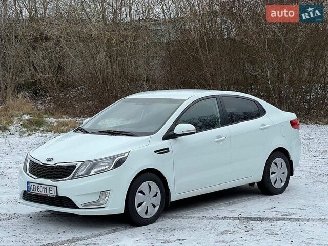 Белый Киа Рио, объемом двигателя 1.4 л и пробегом 125 тыс. км за 8300 $, фото 9 на Automoto.ua