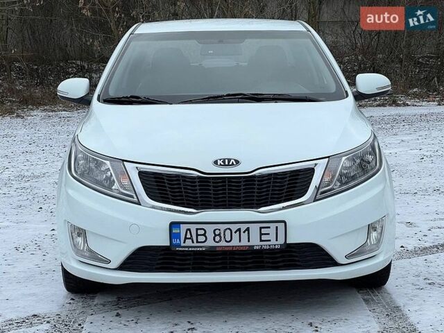 Белый Киа Рио, объемом двигателя 1.4 л и пробегом 125 тыс. км за 8300 $, фото 14 на Automoto.ua
