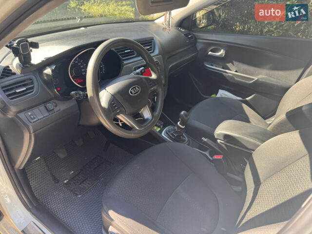 Белый Киа Рио, объемом двигателя 1.4 л и пробегом 94 тыс. км за 8700 $, фото 13 на Automoto.ua