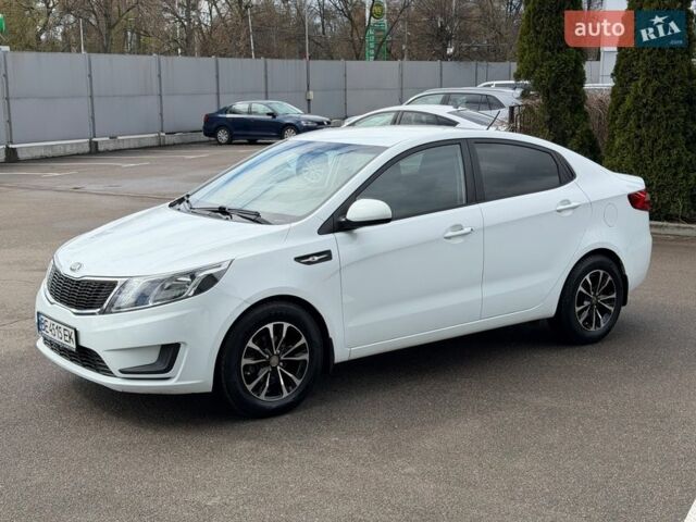 Білий Кіа Ріо, об'ємом двигуна 1.4 л та пробігом 139 тис. км за 8200 $, фото 2 на Automoto.ua