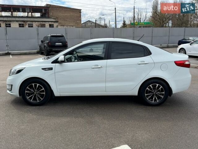 Білий Кіа Ріо, об'ємом двигуна 1.4 л та пробігом 139 тис. км за 8200 $, фото 3 на Automoto.ua