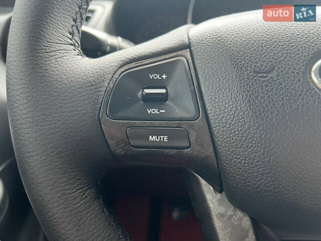 Белый Киа Рио, объемом двигателя 1.4 л и пробегом 246 тыс. км за 6550 $, фото 14 на Automoto.ua