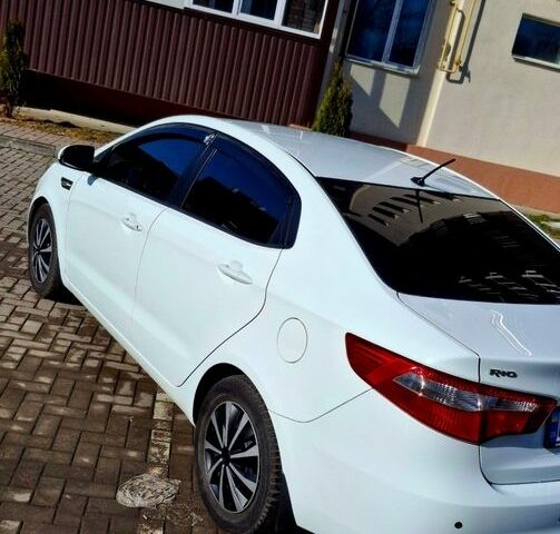 Белый Киа Рио, объемом двигателя 1.4 л и пробегом 87 тыс. км за 8750 $, фото 18 на Automoto.ua