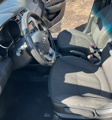 Білий Кіа Ріо, об'ємом двигуна 1.4 л та пробігом 210 тис. км за 5800 $, фото 10 на Automoto.ua