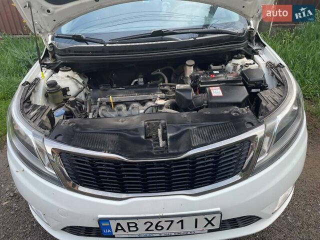 Белый Киа Рио, объемом двигателя 1.59 л и пробегом 105 тыс. км за 7900 $, фото 27 на Automoto.ua