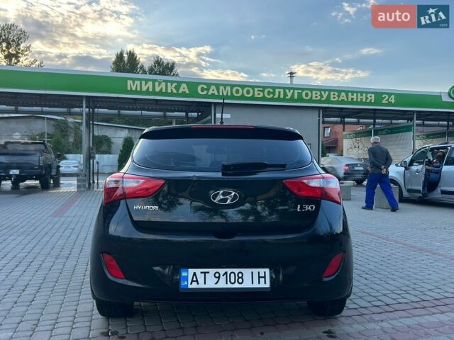 Белый Киа Рио, объемом двигателя 1.4 л и пробегом 220 тыс. км за 7400 $, фото 6 на Automoto.ua