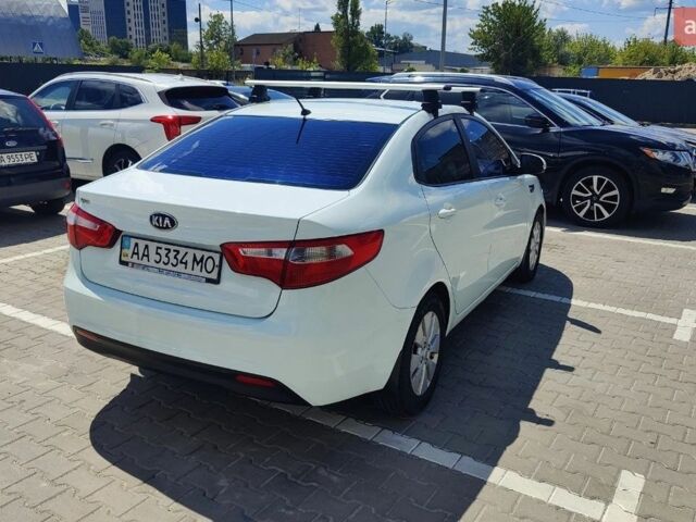 Белый Киа Рио, объемом двигателя 1.59 л и пробегом 130 тыс. км за 7400 $, фото 13 на Automoto.ua