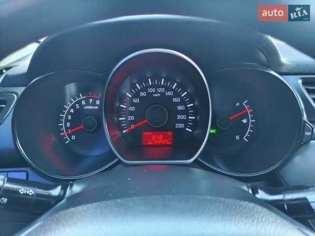 Белый Киа Рио, объемом двигателя 1.4 л и пробегом 144 тыс. км за 7700 $, фото 16 на Automoto.ua