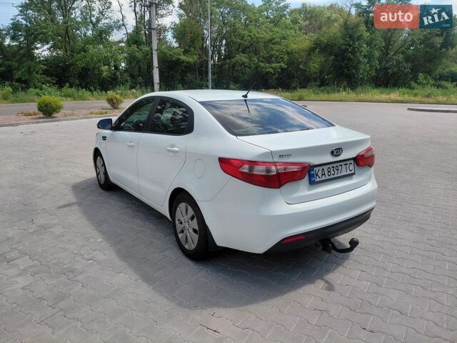 Белый Киа Рио, объемом двигателя 1.59 л и пробегом 181 тыс. км за 6599 $, фото 6 на Automoto.ua