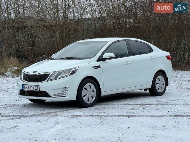 Белый Киа Рио, объемом двигателя 1.4 л и пробегом 125 тыс. км за 8300 $, фото 10 на Automoto.ua