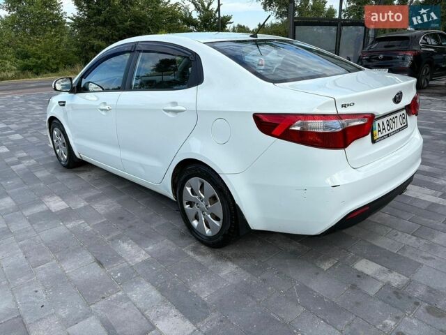 Белый Киа Рио, объемом двигателя 1.4 л и пробегом 157 тыс. км за 6800 $, фото 4 на Automoto.ua