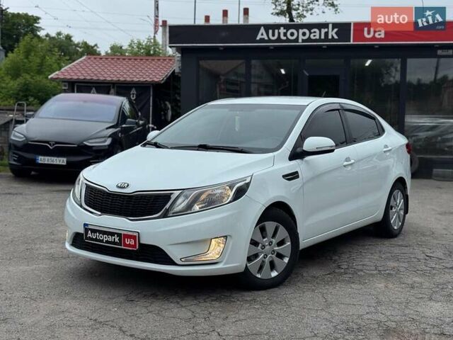 Белый Киа Рио, объемом двигателя 1.6 л и пробегом 105 тыс. км за 7790 $, фото 16 на Automoto.ua