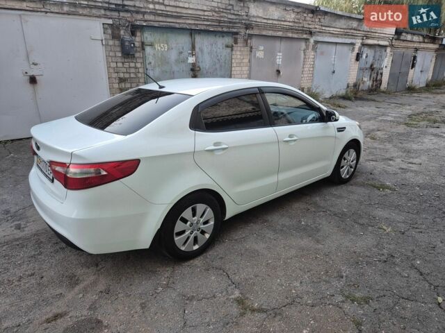 Белый Киа Рио, объемом двигателя 1.6 л и пробегом 156 тыс. км за 8700 $, фото 3 на Automoto.ua