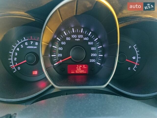Белый Киа Рио, объемом двигателя 1.4 л и пробегом 160 тыс. км за 8500 $, фото 8 на Automoto.ua