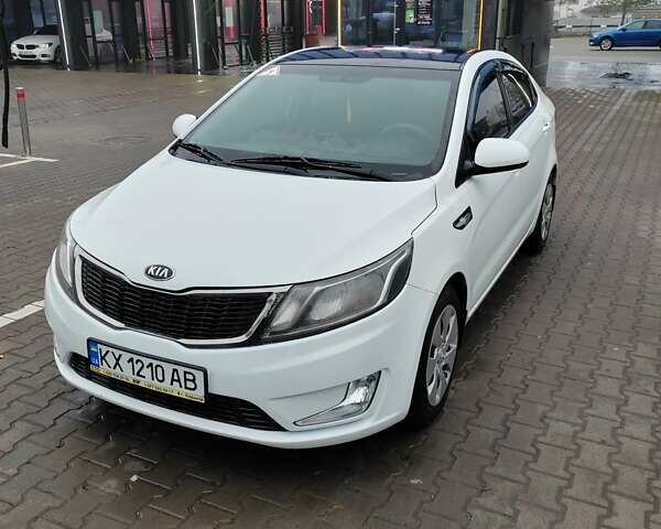 Белый Киа Рио, объемом двигателя 1.4 л и пробегом 91 тыс. км за 8400 $, фото 1 на Automoto.ua