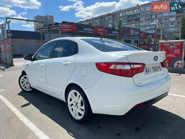 Белый Киа Рио, объемом двигателя 1.4 л и пробегом 178 тыс. км за 6800 $, фото 4 на Automoto.ua