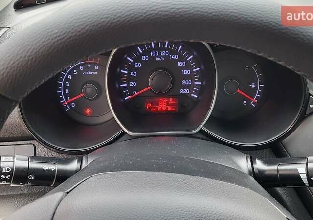 Белый Киа Рио, объемом двигателя 1.4 л и пробегом 153 тыс. км за 8300 $, фото 7 на Automoto.ua