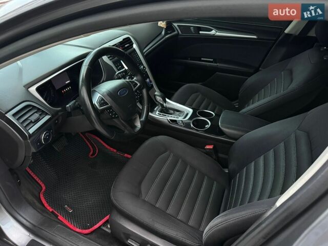 Белый Киа Рио, объемом двигателя 1.59 л и пробегом 183 тыс. км за 6100 $, фото 13 на Automoto.ua
