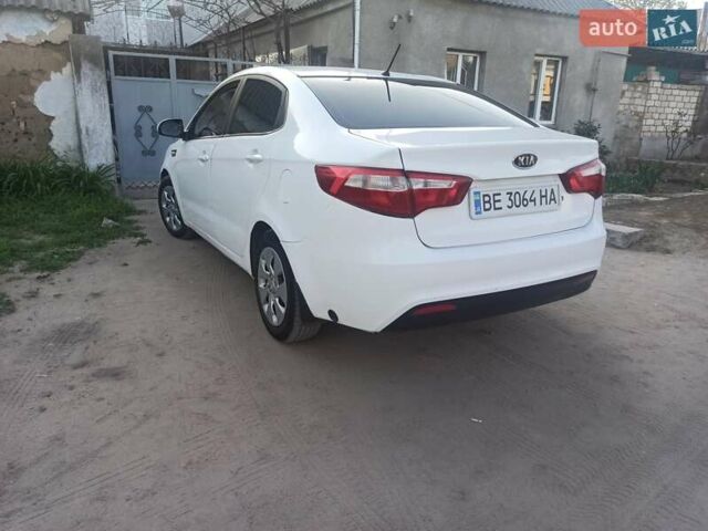 Белый Киа Рио, объемом двигателя 1.4 л и пробегом 156 тыс. км за 6300 $, фото 15 на Automoto.ua