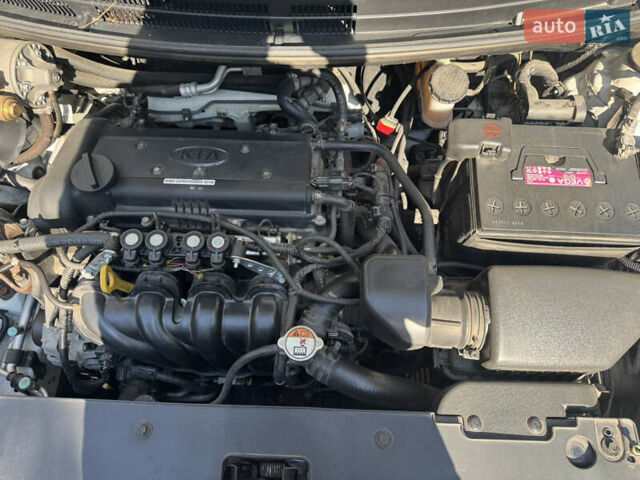 Белый Киа Рио, объемом двигателя 1.4 л и пробегом 84 тыс. км за 9200 $, фото 17 на Automoto.ua