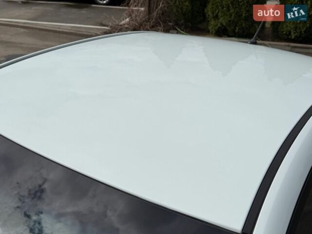 Білий Кіа Ріо, об'ємом двигуна 1.4 л та пробігом 139 тис. км за 8200 $, фото 23 на Automoto.ua