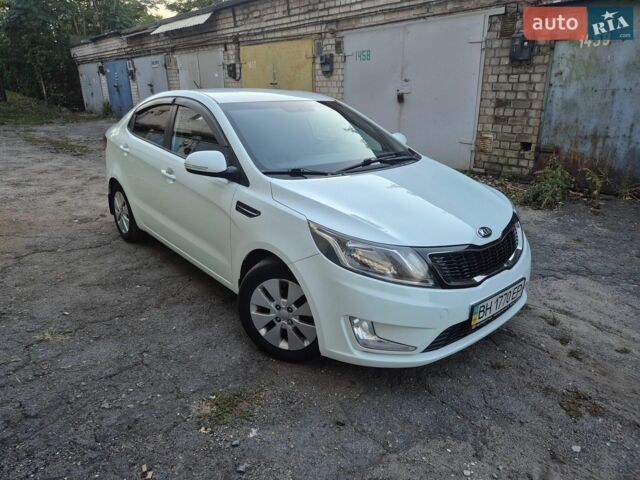 Белый Киа Рио, объемом двигателя 1.6 л и пробегом 156 тыс. км за 8700 $, фото 9 на Automoto.ua