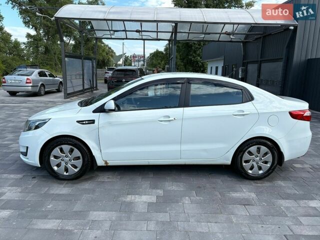 Белый Киа Рио, объемом двигателя 1.4 л и пробегом 157 тыс. км за 6800 $, фото 3 на Automoto.ua