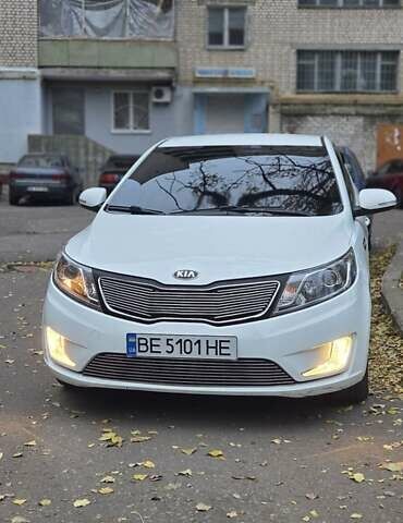 Белый Киа Рио, объемом двигателя 1.6 л и пробегом 126 тыс. км за 9000 $, фото 7 на Automoto.ua