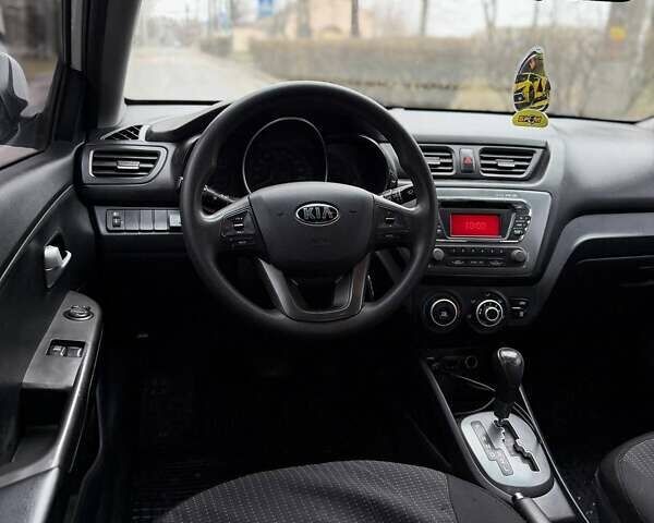 Белый Киа Рио, объемом двигателя 1.4 л и пробегом 189 тыс. км за 7350 $, фото 9 на Automoto.ua