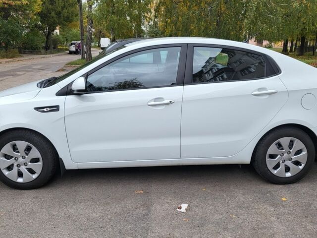 Белый Киа Рио, объемом двигателя 1.4 л и пробегом 153 тыс. км за 8300 $, фото 1 на Automoto.ua