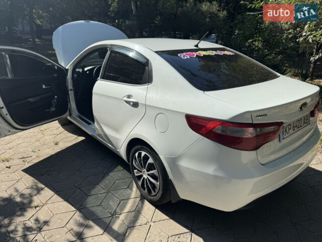 Белый Киа Рио, объемом двигателя 1.4 л и пробегом 94 тыс. км за 8700 $, фото 24 на Automoto.ua
