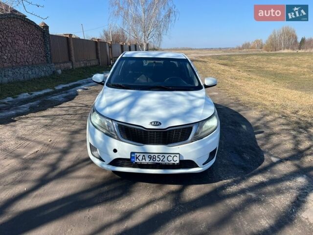 Білий Кіа Ріо, об'ємом двигуна 1.4 л та пробігом 210 тис. км за 5800 $, фото 8 на Automoto.ua