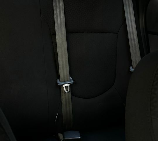 Белый Киа Рио, объемом двигателя 1.4 л и пробегом 176 тыс. км за 7200 $, фото 5 на Automoto.ua