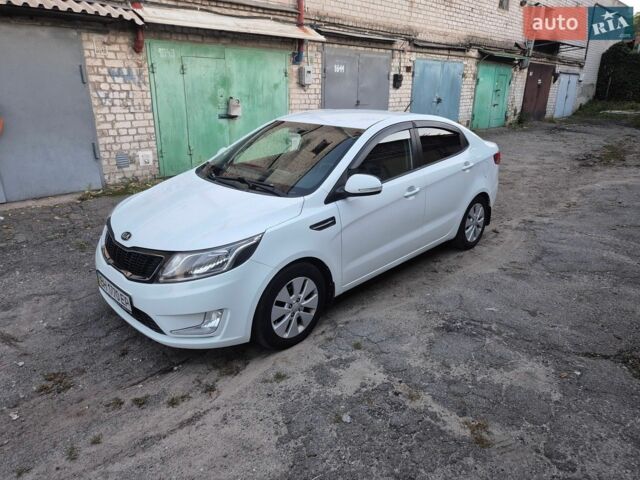 Белый Киа Рио, объемом двигателя 1.6 л и пробегом 156 тыс. км за 8700 $, фото 8 на Automoto.ua