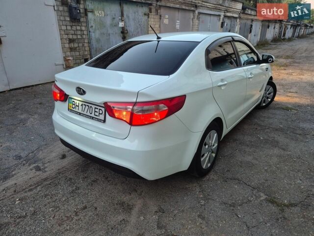 Белый Киа Рио, объемом двигателя 1.6 л и пробегом 156 тыс. км за 8700 $, фото 19 на Automoto.ua