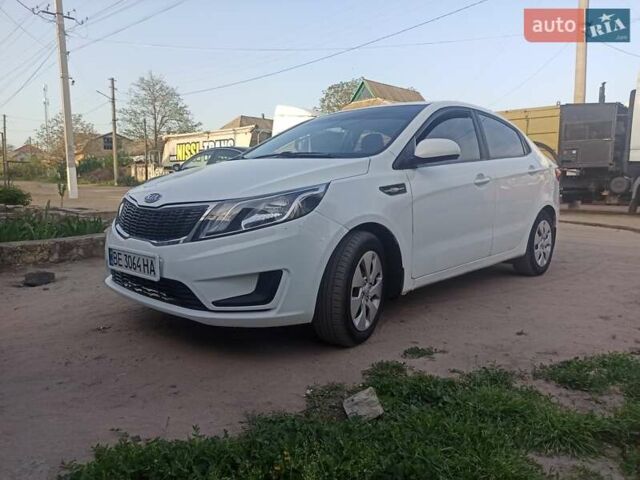 Белый Киа Рио, объемом двигателя 1.4 л и пробегом 156 тыс. км за 6300 $, фото 14 на Automoto.ua